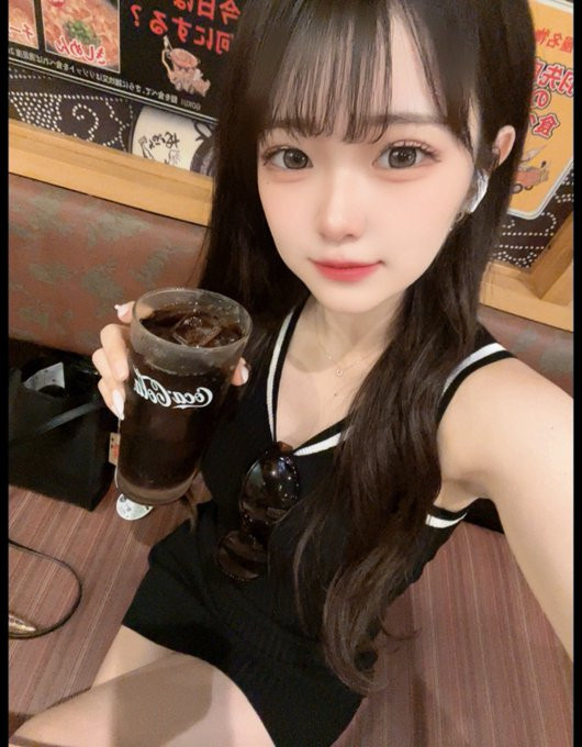 【QY球友会】香川杏(香川あんず)出道作品番号及封面，香川杏个人简介【EV扑克下载】