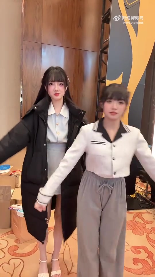 【QY球友会】主持人周敢敢更新动态：冷脸萌这块