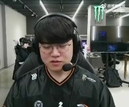 【QY球友会】双C有人没得吃！Zeka自称很饿 Gumayusi：刚吃了两个汉堡很饱