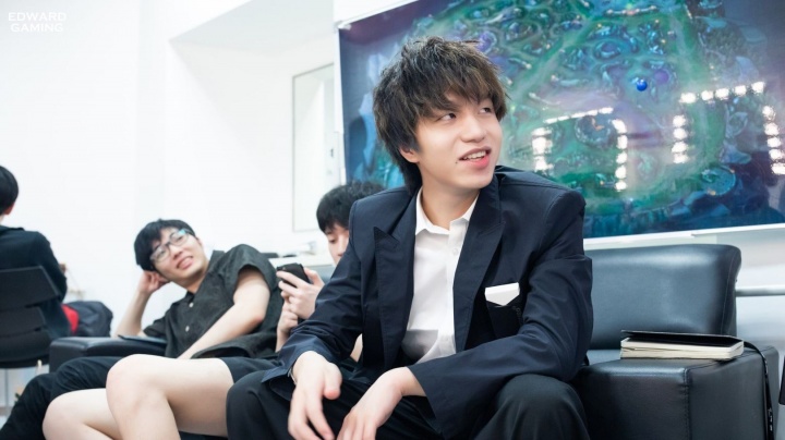 【QY球友会】下路要送真没办法？厂长执教EDG五个赛季 仅一次带队晋级季后赛