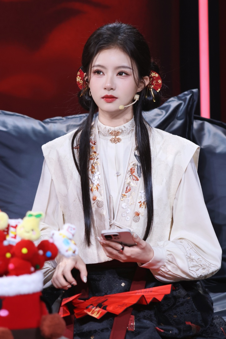 【QY球友会】解说方游晒照：一起包饺子咯～ 祝大家情人节快乐