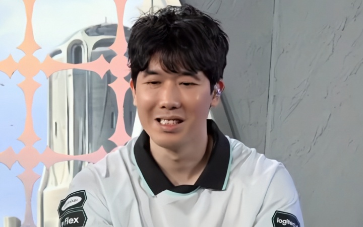 【QY球友会】Cvmax：我们辅助Career赛中哭了，那是他积累的压力和情绪爆发