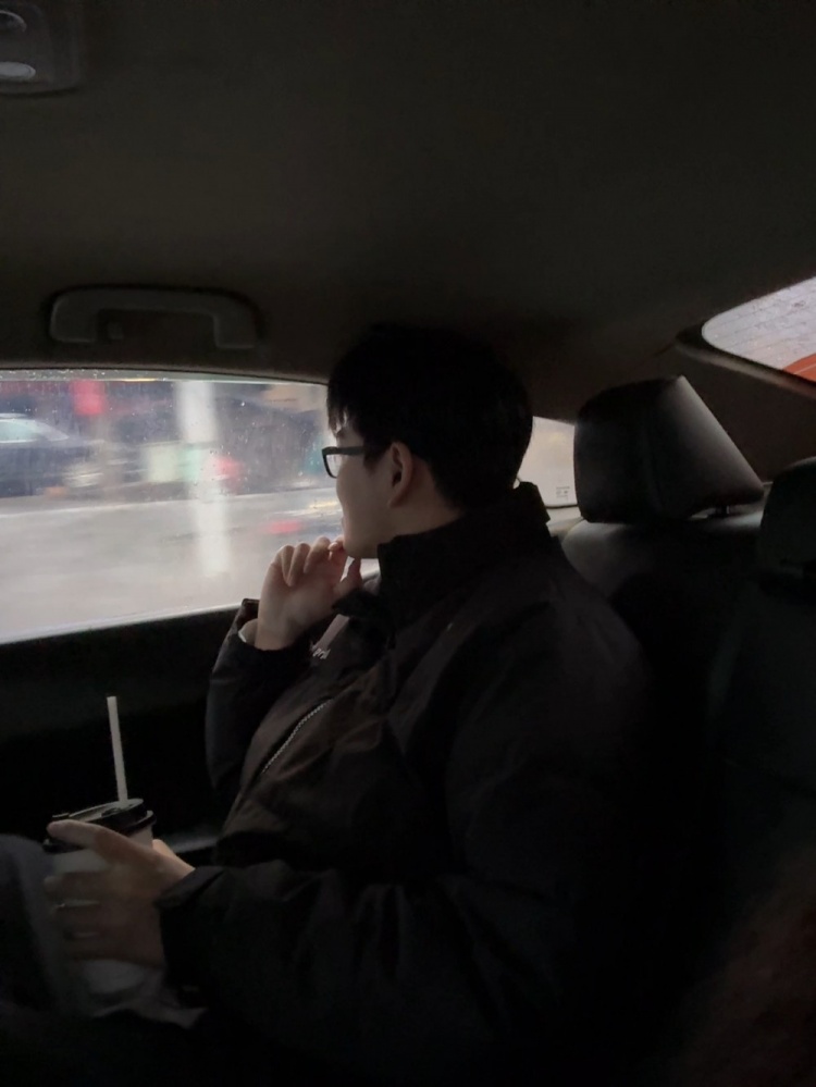 【QY球友会】NIP中单Care更新动态：氛围感忧郁男神头像来了 有感觉吗