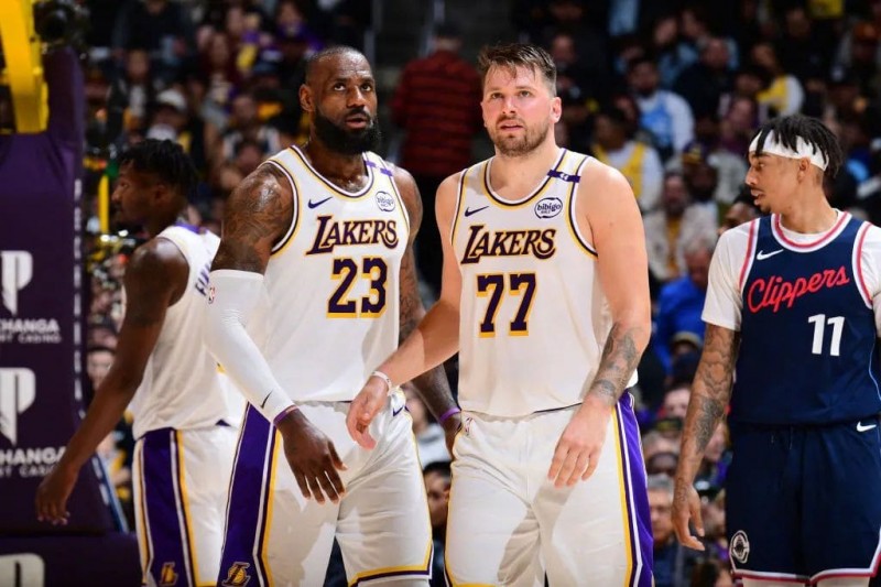 【QY球友会】焦点球星连续出场，状态起伏引发热议