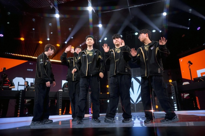 【QY球友会】再度突破，GEN队史首次在官方国际赛事BO5零封LPL战队