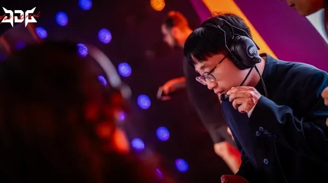 【QY球友会】Tabe：常规赛我对队员很严厉；季后赛期间我改变了执教风格