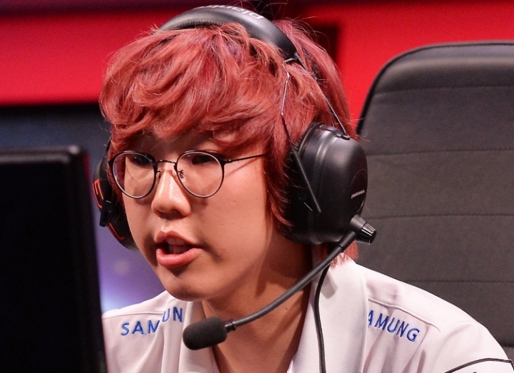 【QY球友会】现在的对线版本是最好的？那为何有许多粉丝却“不认可”S8以前许多含金量十足的冠军？