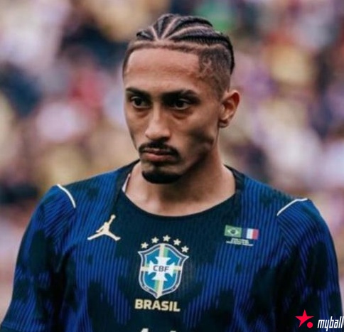 拉菲尼亚伤退5周！巴萨冲刺阶段遭重创，弗利克震怒，大发体育助力你的致富之路！