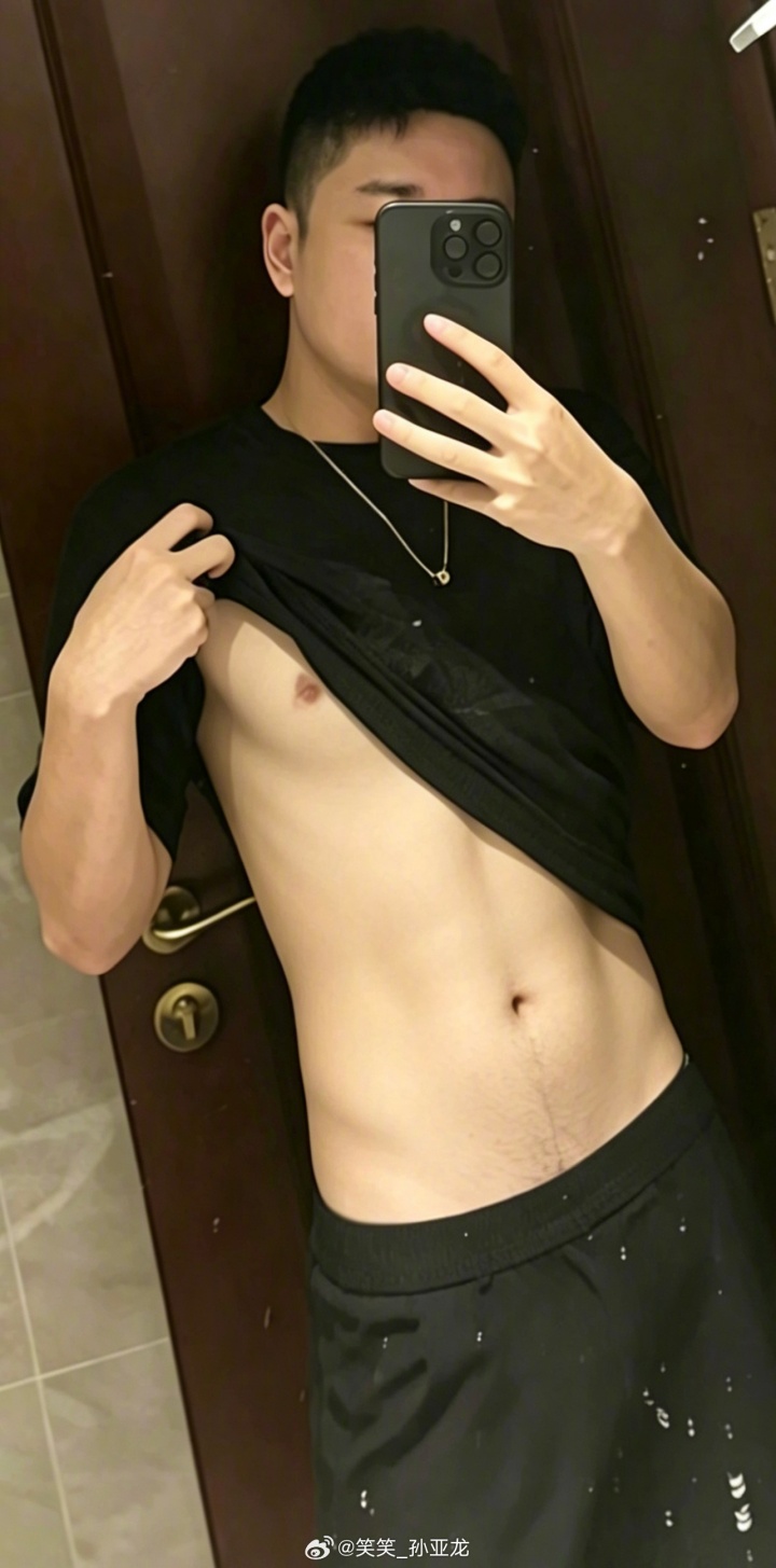 【QY球友会】孙亚龙：减肥一年多减去20多斤！现在能做100个标准冲肩俯卧撑