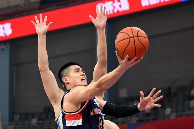 【QY球友会】CBA焦点战前瞻：北京首钢vs广东宏远，防守与快攻的巅峰对决