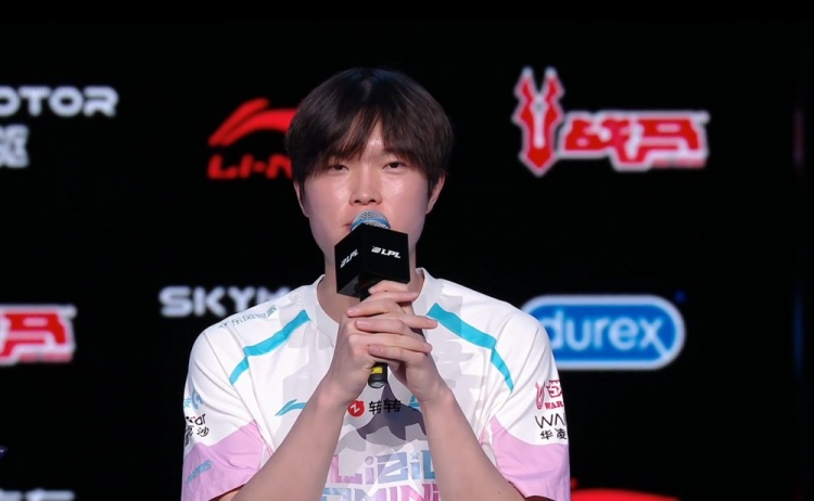 【QY球友会】Bin赛后采访：我们一直都在进步,没有很自律(健身)每天都在