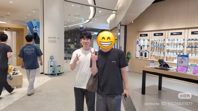 【QY球友会】HLE也到了！网友晒照偶遇上单选手Zeus并合影
