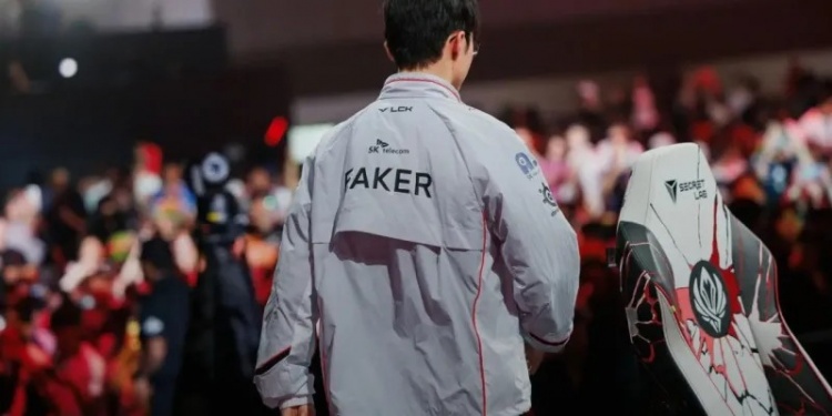 【QY球友会】Faker:输掉的主要原因是我们大家在操作上都犯了很多失误