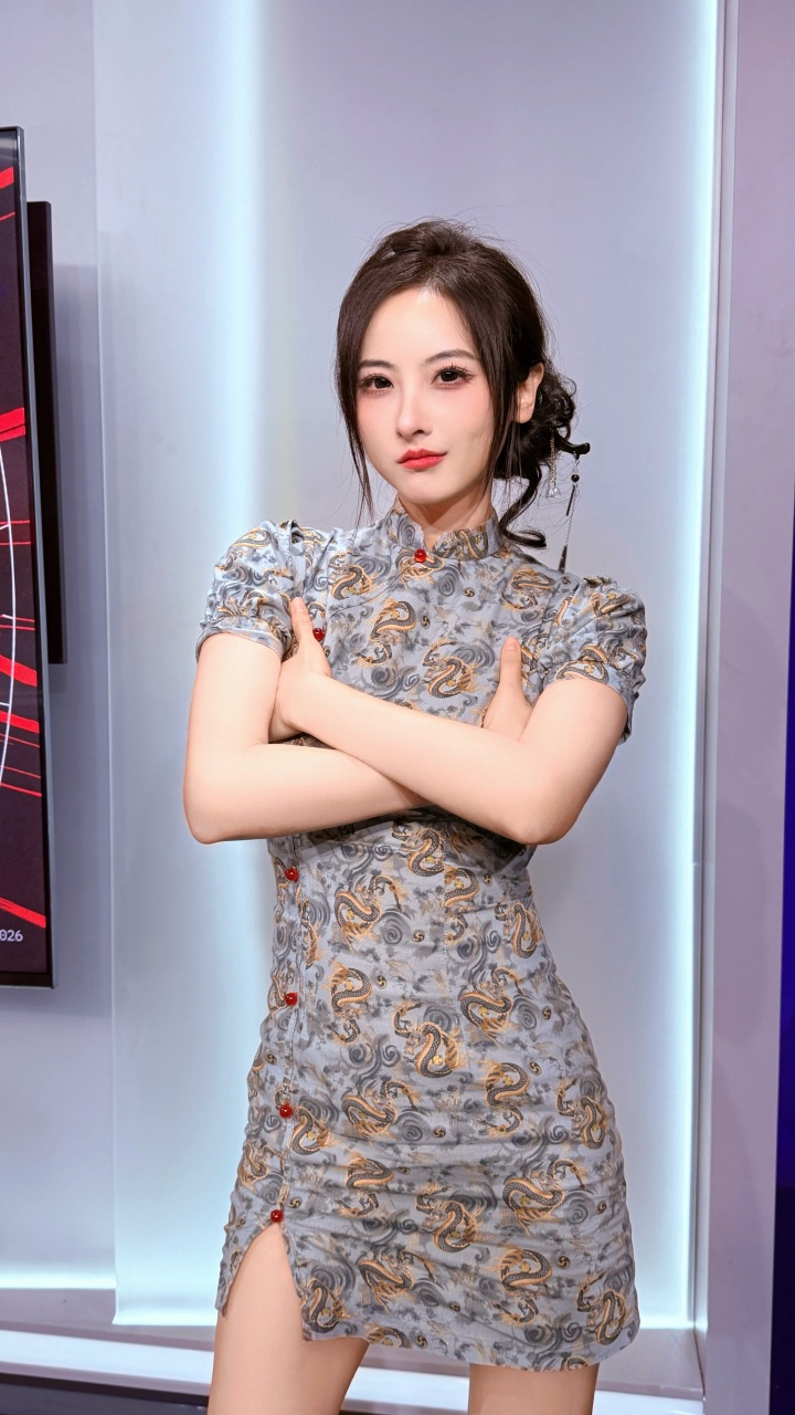 【QY球友会】鼓姐的身材说真好！解说鼓鼓晒照：请绷住~