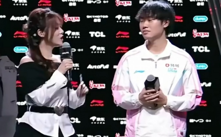 【QY球友会】Knight分享对阵TT/EDG/AL高光：下一个想被标记的是谁