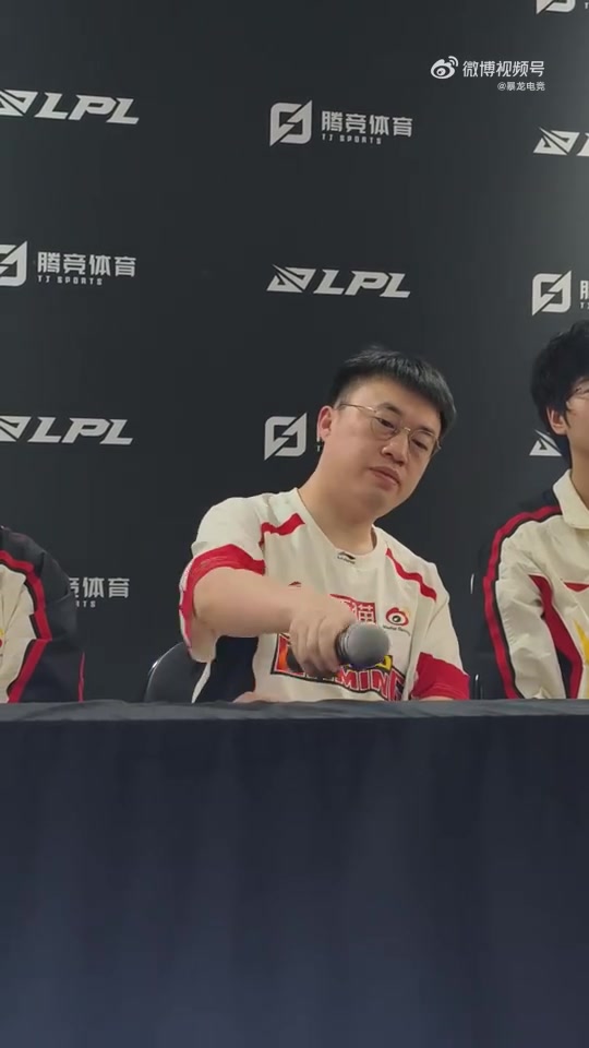 【QY球友会】谁听不懂话？xiaohu谈WBG始终的问题：觉得沟通起来很费劲吧