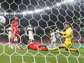 【QY球友会】金英权谈对阵葡萄牙破门：不小心从世界级球员那里得到了助攻