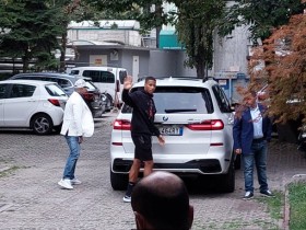 【QY球友会】记者：弗兰克斯正进行体检下午签约，德斯特上午也抵达米兰
