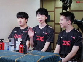 【QY球友会】JDG更新选手花絮:假笑?、挠头?、寸头?!
