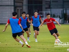 【QY球友会】广州队开放日训练，助理教练黄博文、张成林和年轻球员一起练习
