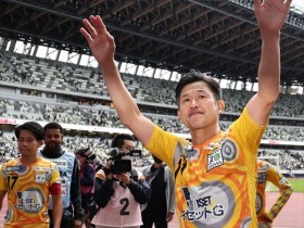 【QY球友会】55岁零225天，三浦知良再次刷新日本足球联赛最年长出场纪录