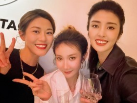 【QY球友会】歌手乃万与李佳悦、赵丽娜同框：中国女足太美惹！