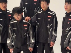 【QY球友会】AL分享定妆照花絮:必须思考我们忙内此生仅有踩两个苹果箱的机会