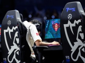 【QY球友会】LOL官推分享水晶爆炸时Shanks捂脸的照片并配文:梦想破灭