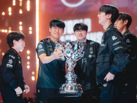 【QY球友会】kkOma:Tom教练获得了S赛三连冠,若能为他出眼石皮肤就好了