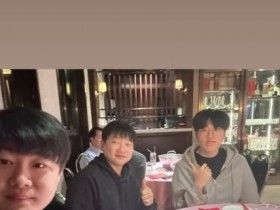 【QY球友会】来谈续约还是劝他回LCK?Kael经纪公司负责人晒与Kael合照