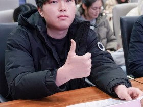 【QY球友会】BLG晒与山西大联动活动返图:双眼皮+减肥Bin有点小帅