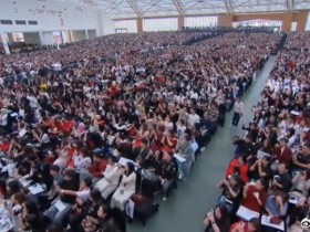 【QY球友会】人山人海😱T1越南行表演赛现场座无虚席!