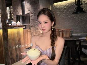【QY球友会】无畏契约主持曼妮晒照:🍚长得很标准的饭