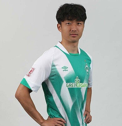 【QY球友会】第78分钟替补登场，李贤成上演不莱梅U23队生涯首秀