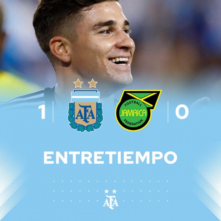 半场-阿尔瓦雷斯破门劳塔罗献助攻 阿根廷暂1-0牙买加